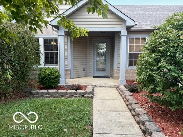 1192 Jasmine Dr, Greenfield, IN 46140