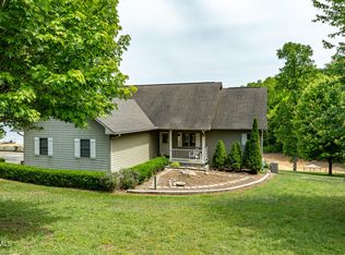 937 Muskogee Ln, Bean Station, TN 37708