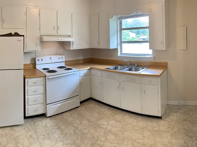 3339 Old Montgomery Hwy #C — Photo 11