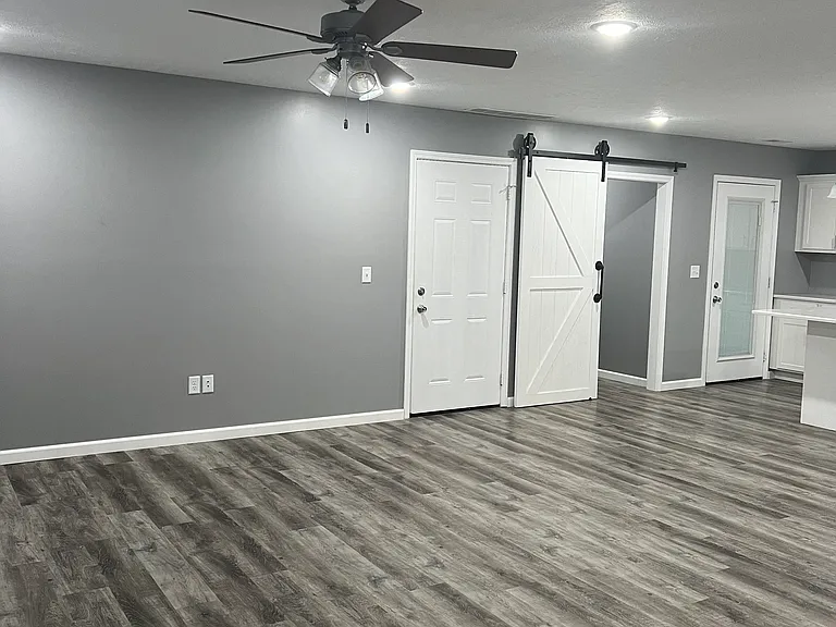 310 Makayla Ave #1 — Photo 3
