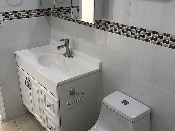 2ND BEDROOM BATHROOM