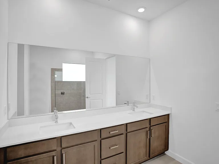 19411 Broad Shore Walk — Photo 35