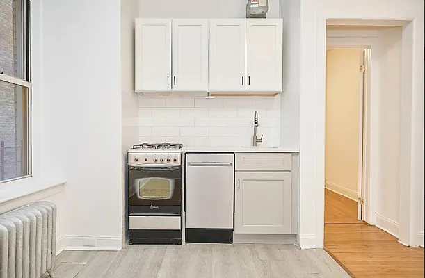 Kitchen, photo 1