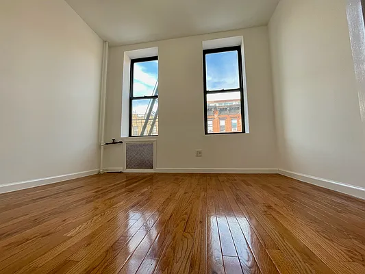 Rented by Building Equity Real Estate LLC | media 16