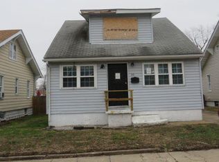 319 N 2nd St, Wood River, IL