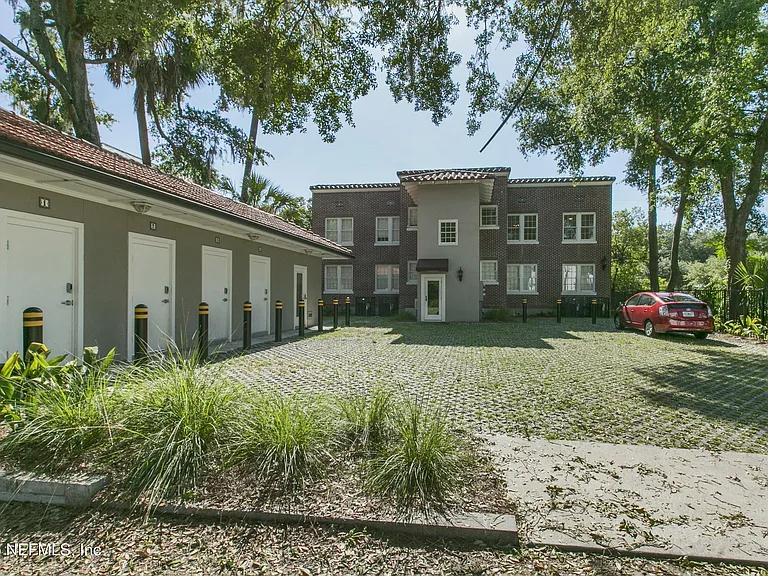 1310 N Laura St — Photo 20