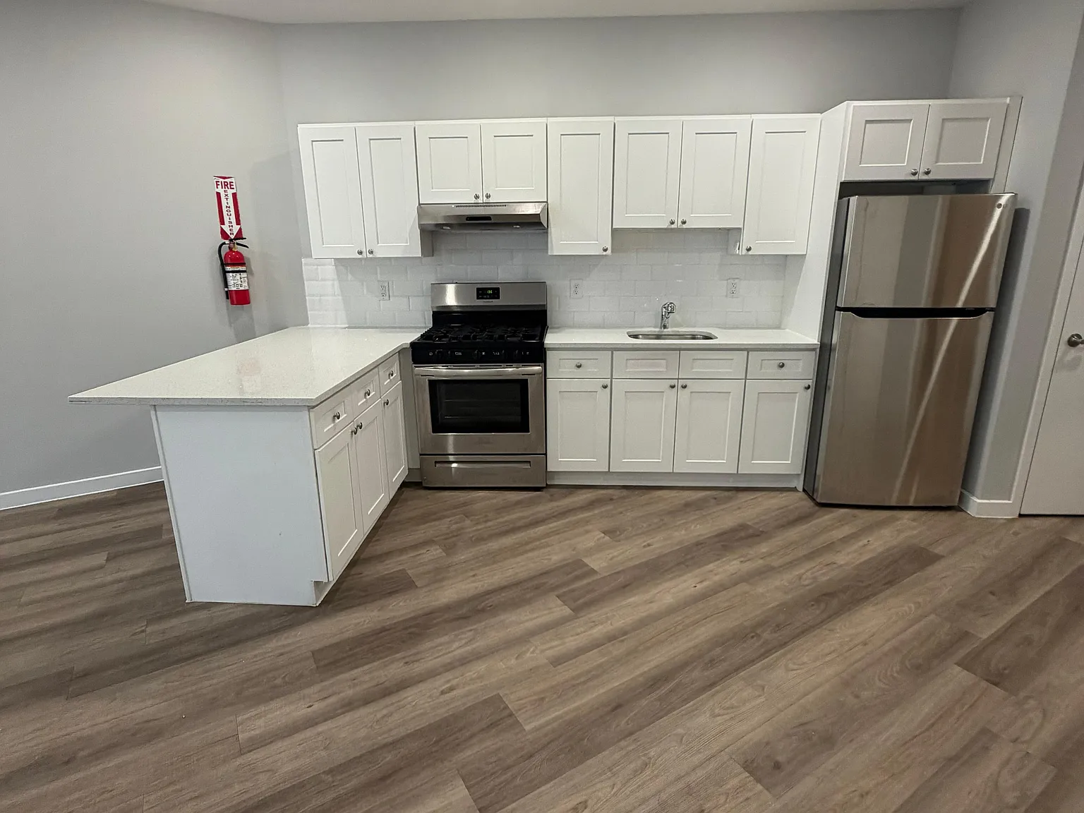 1 bed, $1,963 — Photo 2
