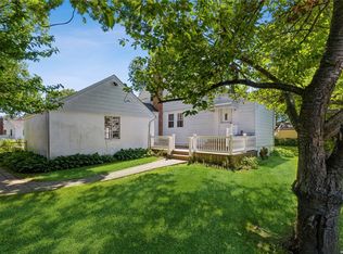 9 Arlington St, Melville, NY 11747