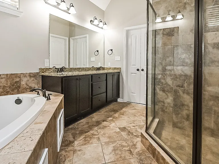 75 Briar Hollow Ln — Photo 11