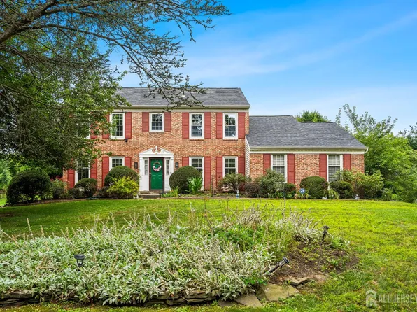 17 Springhill Dr, Princeton Junction, NJ 08550