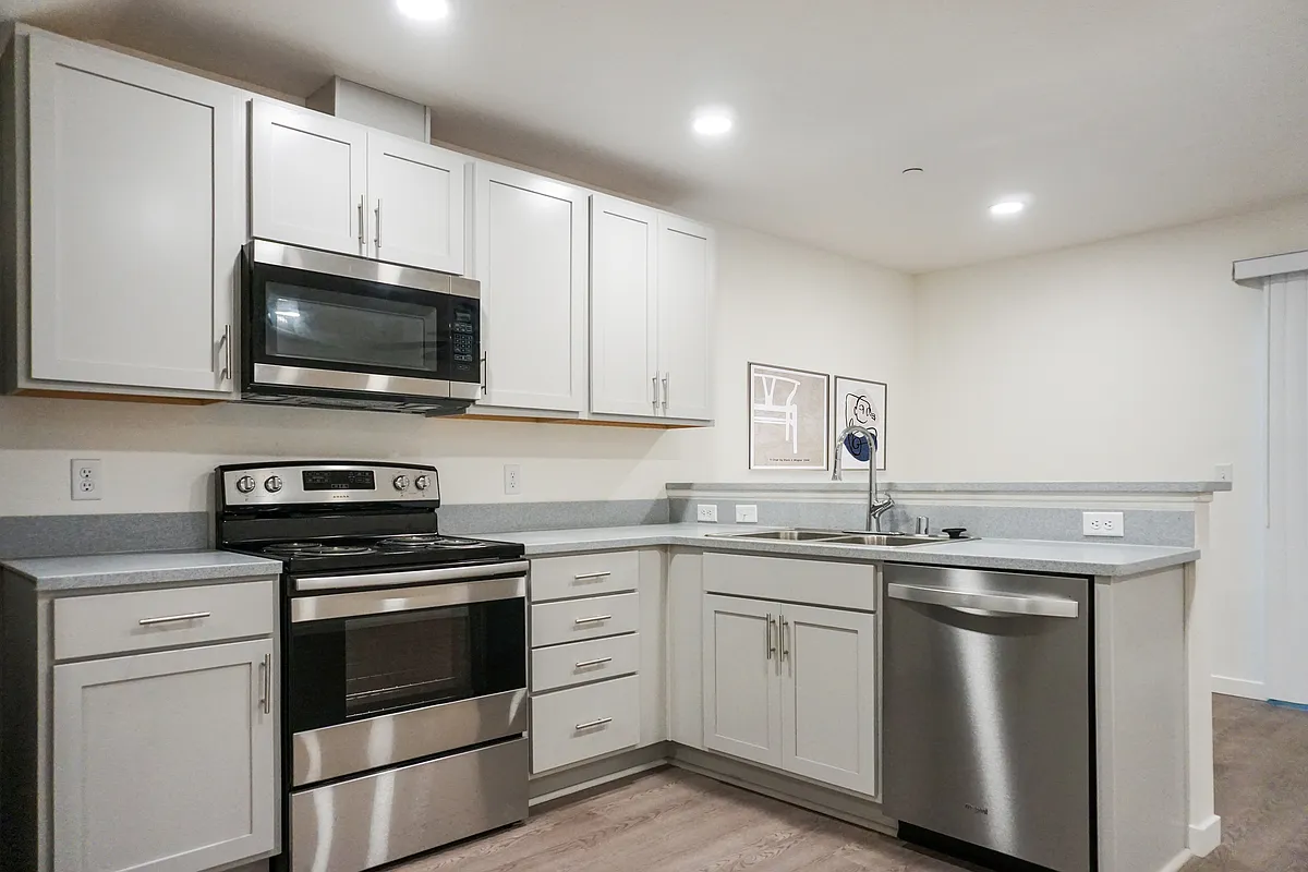 Building Photo - 824 Nord Ave #18