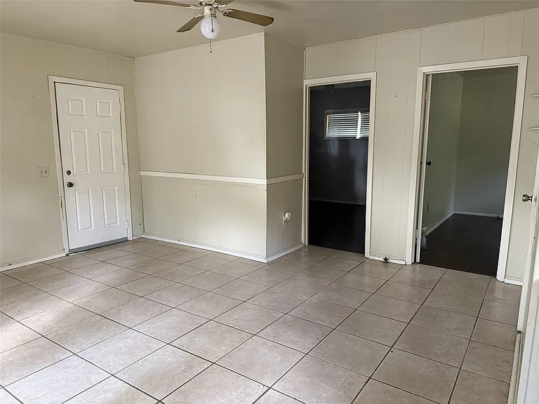 5958 Skylane Dr — Photo 2
