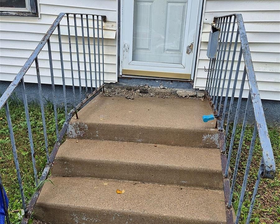 1st image of 818 K Ave N