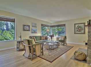 553 NE 130th St, Seattle, WA 98125