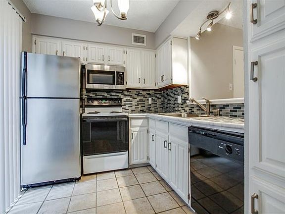 5th image of 333 Melrose Dr APT 26A