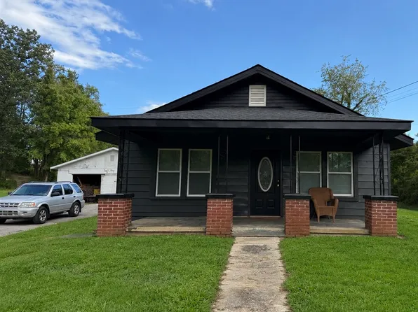 303 Cedar Grove Rd, Johnson City, TN 37601