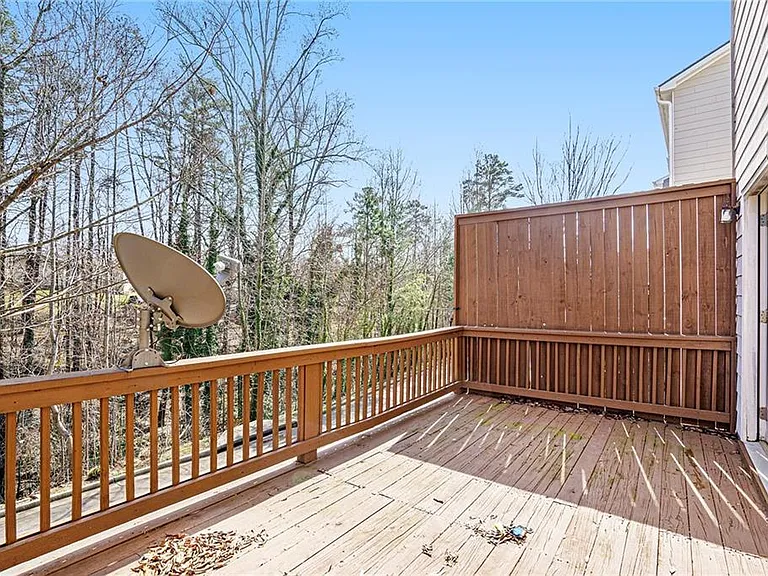 1439 Bluff Valley Cir — Photo 16