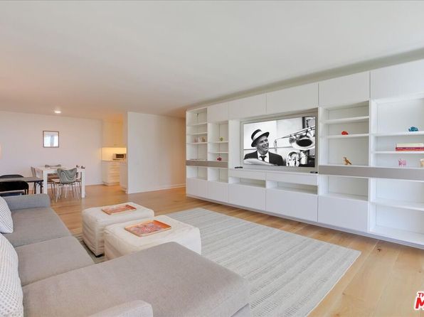 1220 Coast Village Rd APT 107