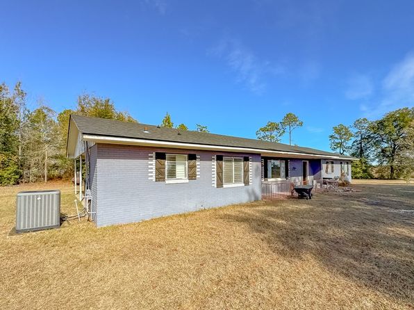 1220 Lake Dr, Bainbridge, GA 39817