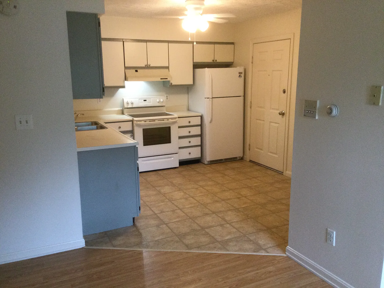 2 bed, 650 sqft, $1,350 — Photo 3