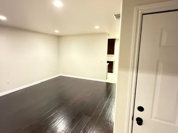 9111 Dalton Ave, Los Angeles, CA 90047