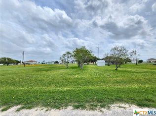 1139 Bayview Dr, Palacios, TX 77465