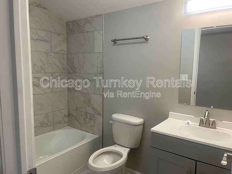 1927 S Morgan St #G — Photo 12