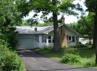 21744 W Edgewood Ave, Lake Villa, IL
