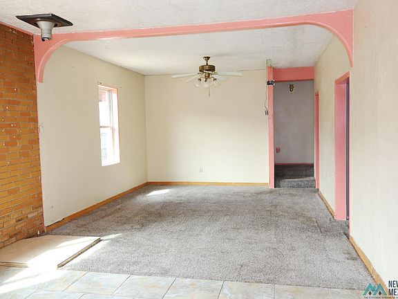 2nd image of 622 Guinevan St