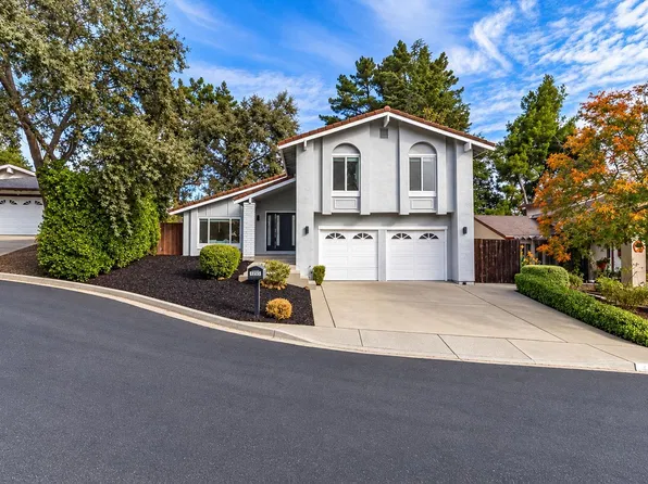 1235 Greenview Court, Martinez, CA 94553