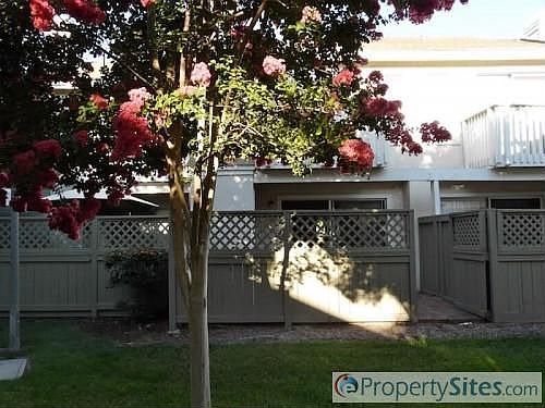 5th image of 159 Briarwood Ln