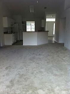 4th image of 1889 SW Lofgren Ave