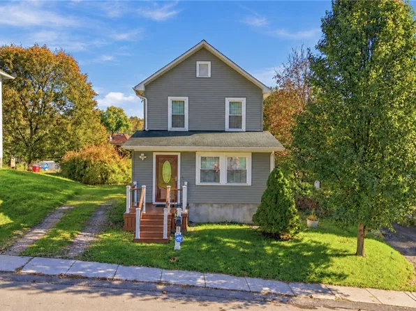 204 Sykes St, Groton, NY 13073
