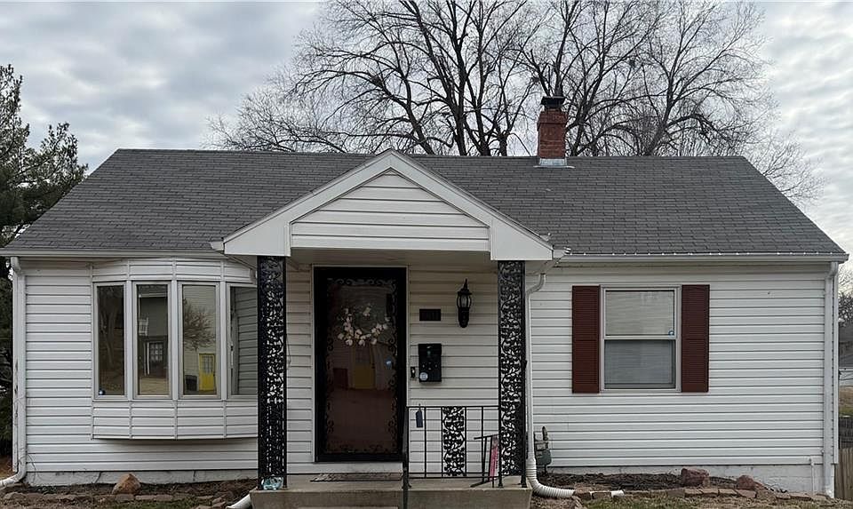 1st image of 2611 Parallel Ave