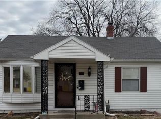 2611 Parallel Ave, Saint Joseph, MO 64506