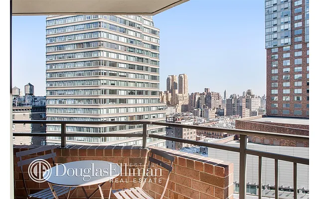 Sold by Douglas Elliman | media 6