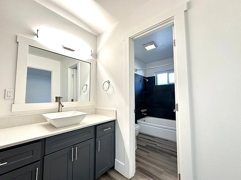J3 Apartments — Photo 20