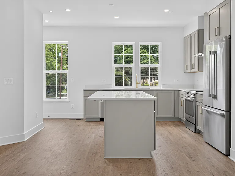 5015 Dulcet Dr — Photo 16