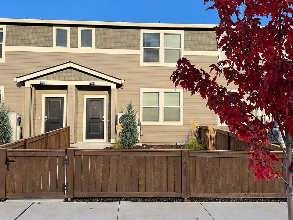 62616 NE Lawler Pl