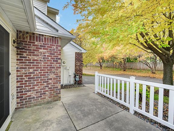 5th image of 841 Knights Bridge Rd
