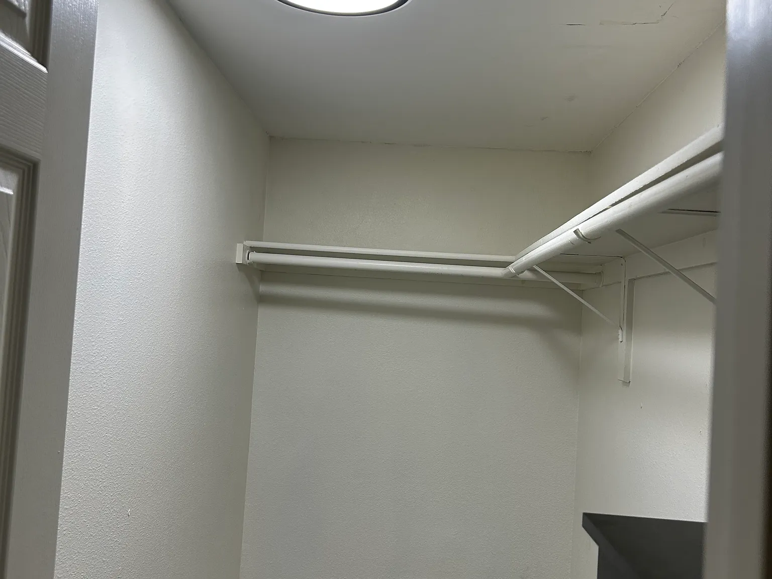 2 bed, 1062 sqft, $2,500 — Photo 3
