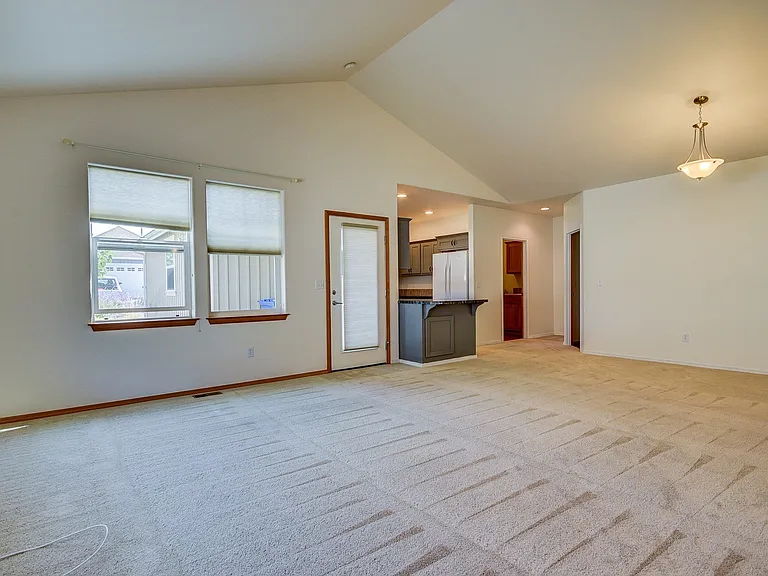 1232 SW Xavier Dr — Photo 6