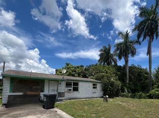 3267 Hurricane Dr, Lake Worth, FL 33462