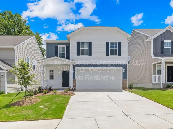 10132 Chatham Run Ln, Charlotte, NC 28262