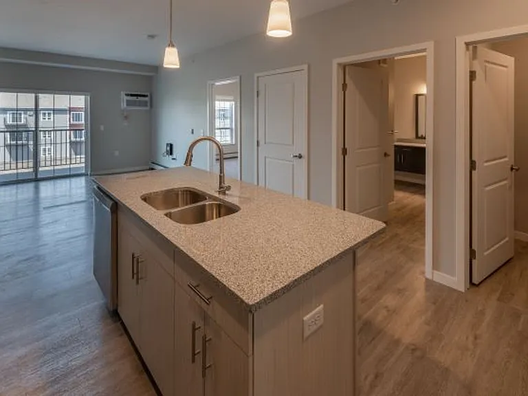 Encore Park Apartments — Photo 11