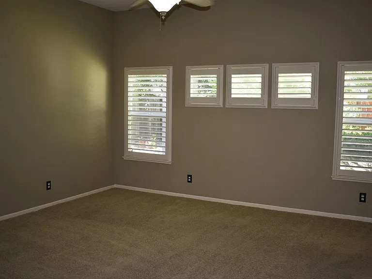 42 Penelope Ct — Photo 9