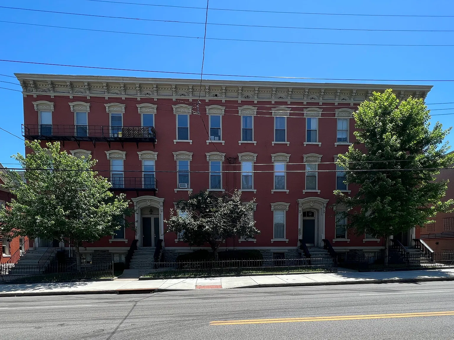 2360 Auburn Ave — Photo 1