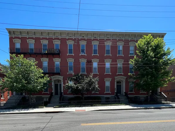 2360 Auburn Ave, Cincinnati, OH
