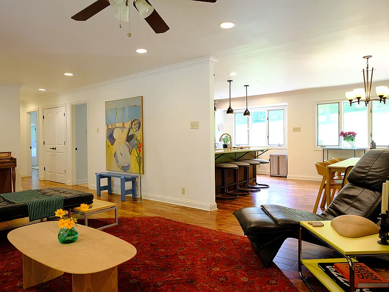 6916 Lark Ln — Photo 3