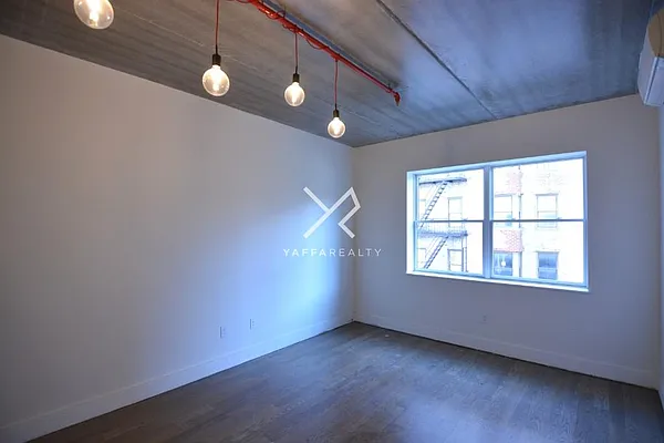 Rented by Yaffa Realty LLC | media 17